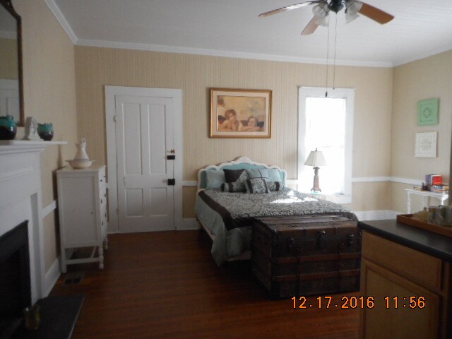 More Photos Of 118 S Main St, Reidsville Hotel For Sale