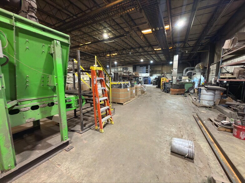 More Photos Of 232 W Pearl St, Jonesboro Industrial For Sale