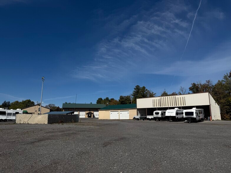 More Photos Of 1122 County Route 57, Fulton Specialty For Sale