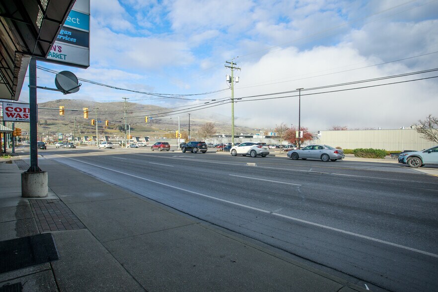 More Photos Of 2808 48 Av, Vernon Storefront Retail Residential For Lease
