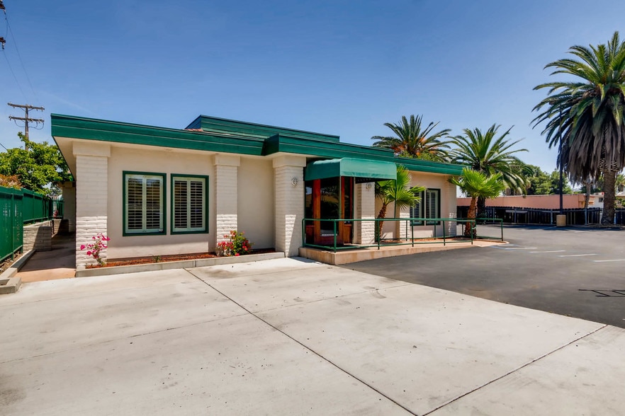 More Photos Of 396 N Magnolia Ave, El Cajon Medical For Lease