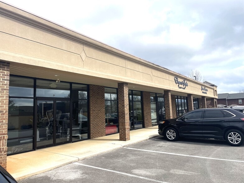 More Photos Of 2055 Blue Spring Rd, Huntsville Storefront Retail Office For Sale