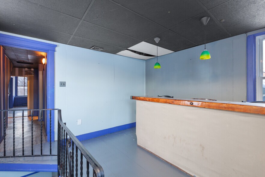 More Photos Of 194-198 Main St, Emmaus Restaurant For Sale