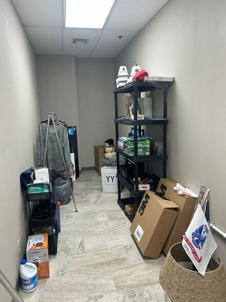 More Photos Of 309 SW 11th St, Lawton Storefront Retail Office For Lease