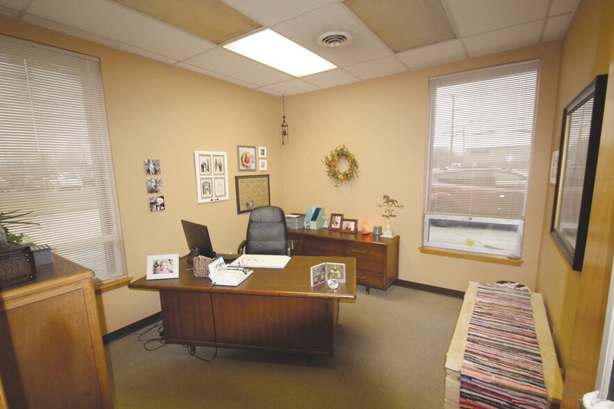 More Photos Of 924 Seville Rd, Wadsworth Warehouse For Sale