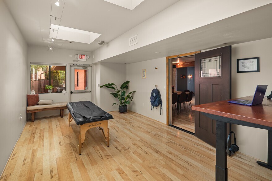 More Photos Of 45 Birch Blvd, Sedona Medical For Lease