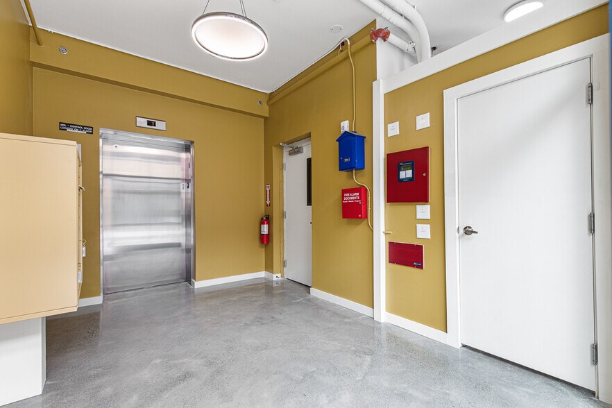 More Photos Of 71 Richmond St, Providence Office Residential For Lease