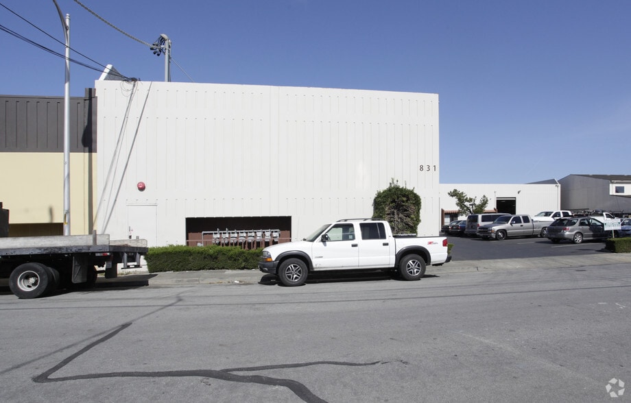 More Photos Of 831 Sweeney Ave, Redwood City Warehouse For Lease
