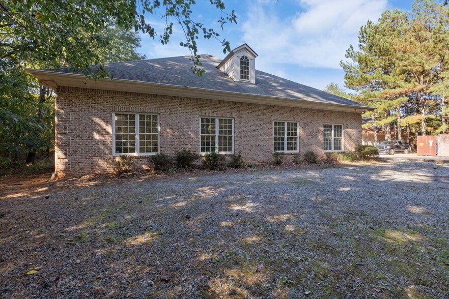 More Photos Of 3500 Duluth Park Ln, Duluth Office For Sale