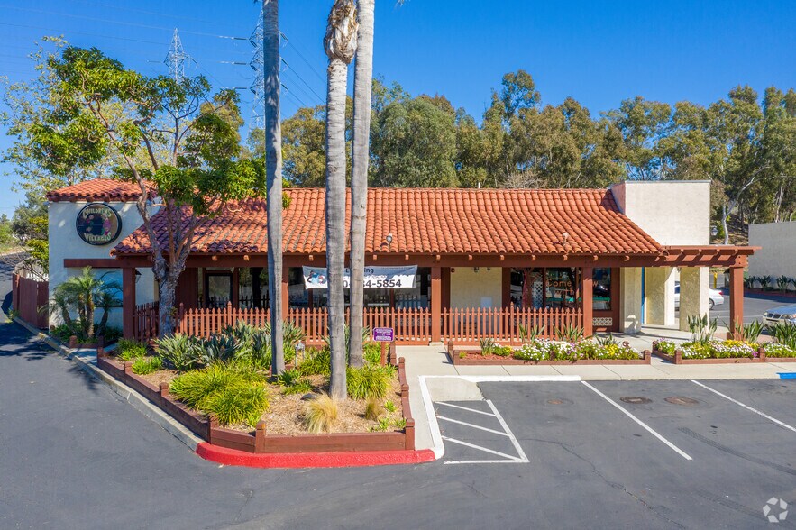 More Photos Of 2502-2600 El Camino Real, Carlsbad Unknown For Lease