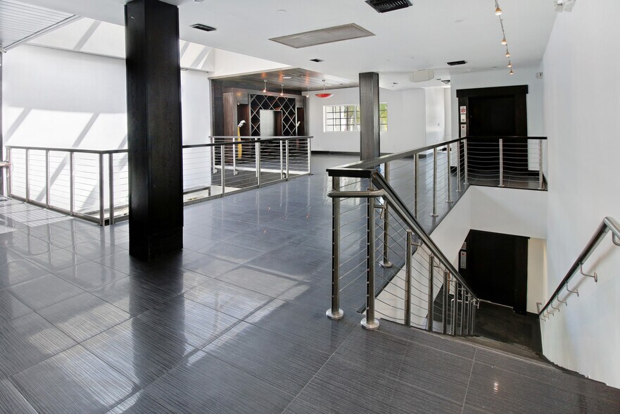 More Photos Of 1542 Washington Ave, Miami Beach Restaurant For Sale