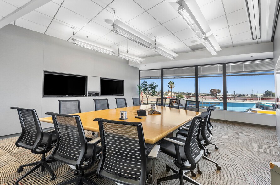 More Photos Of 1450 Veterans Blvd, Redwood City Office For Lease