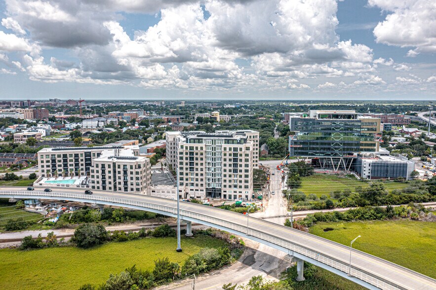 More Photos Of 838 Morrison Dr, Charleston Apartments For Lease