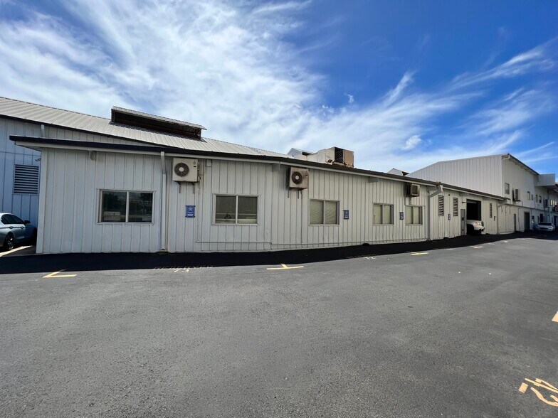 More Photos Of 501 Sumner St, Honolulu Warehouse For Sale