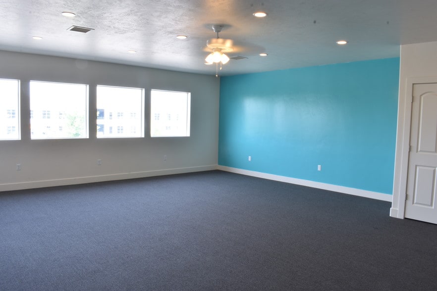 More Photos Of 1086 N 450 W, Springville Light Manufacturing For Sale