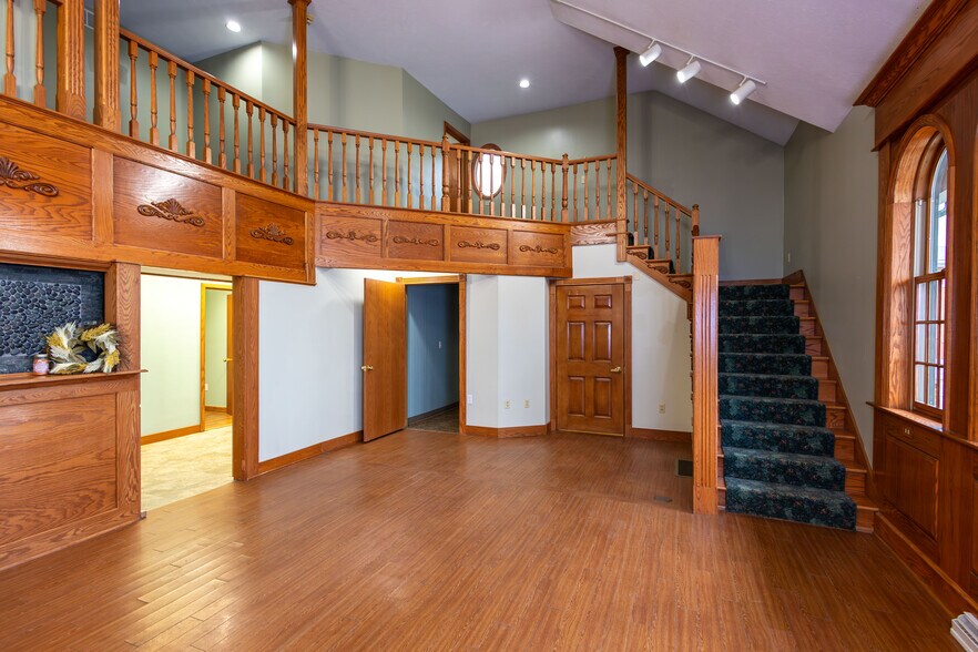More Photos Of 1009 E 38th St, Erie Storefront Retail Office For Sale