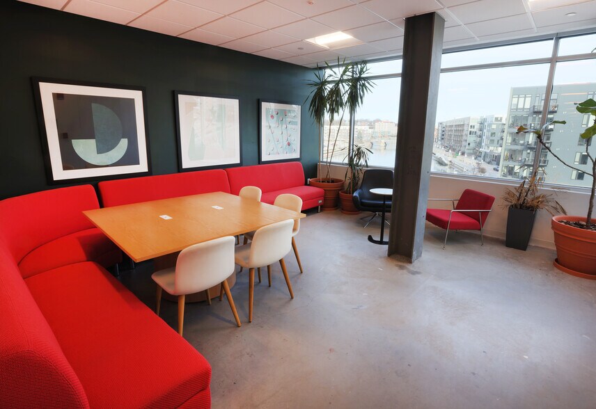 More Photos Of 1433 N Water St, Milwaukee Coworking Space