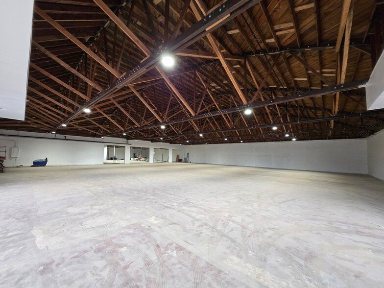 More Photos Of 911 Merchant St, Vacaville Freestanding For Lease