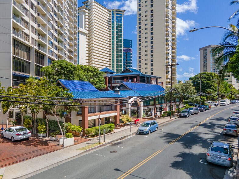 More Photos Of 438-444 Hobron Ln, Honolulu Office For Lease