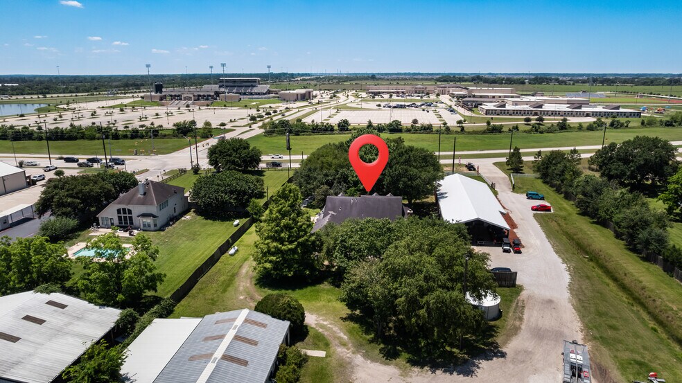 More Photos Of 20240 Cypress Rosehill Rd, Tomball Office Residential For Lease