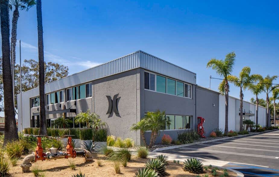 Primary Photo Of 1945 Placentia Ave, Costa Mesa Light Manufacturing For Lease