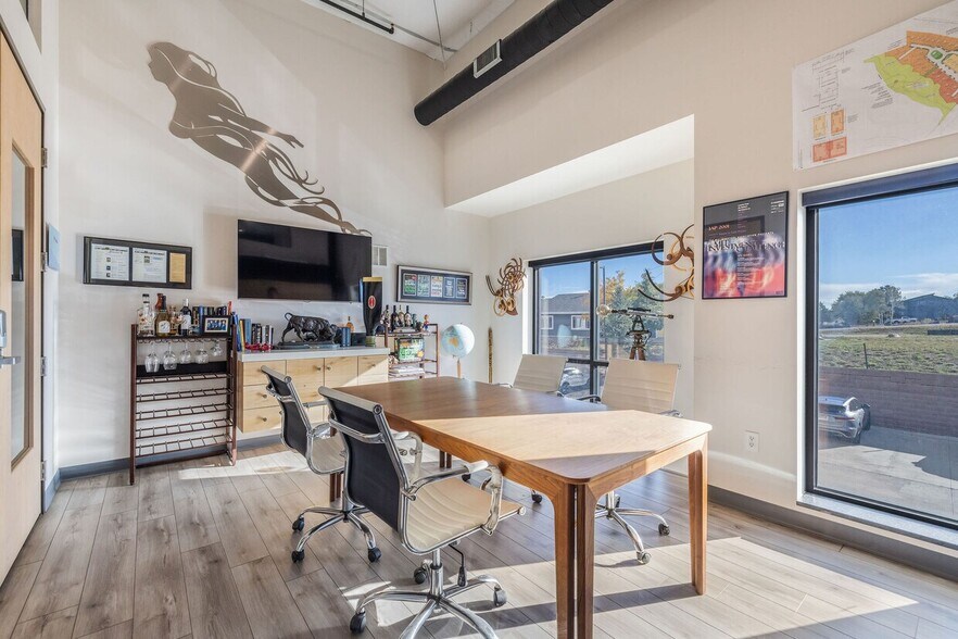 More Photos Of 3080 Airport Dr, Erie Flex For Sale