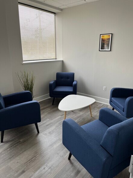 More Photos Of 2337 Philmont Ave, Huntingdon Valley Office For Lease
