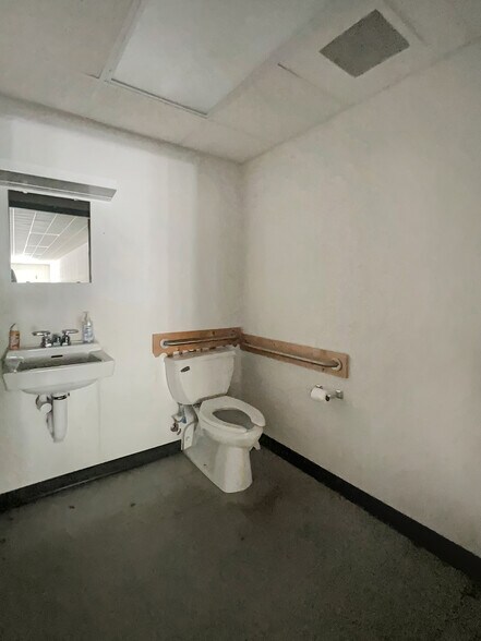 More Photos Of 4628 University Blvd E, Tuscaloosa Unknown For Lease