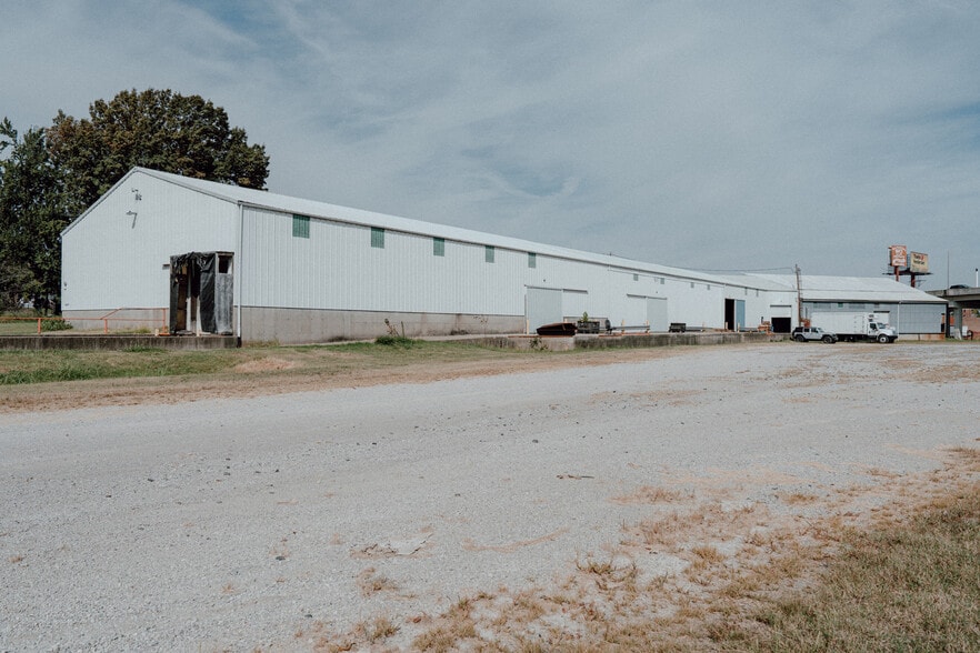 More Photos Of 1156 1st St, Henderson Warehouse For Lease