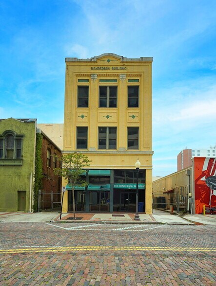 More Photos Of 306 E Tyler St, Tampa Medical For Lease