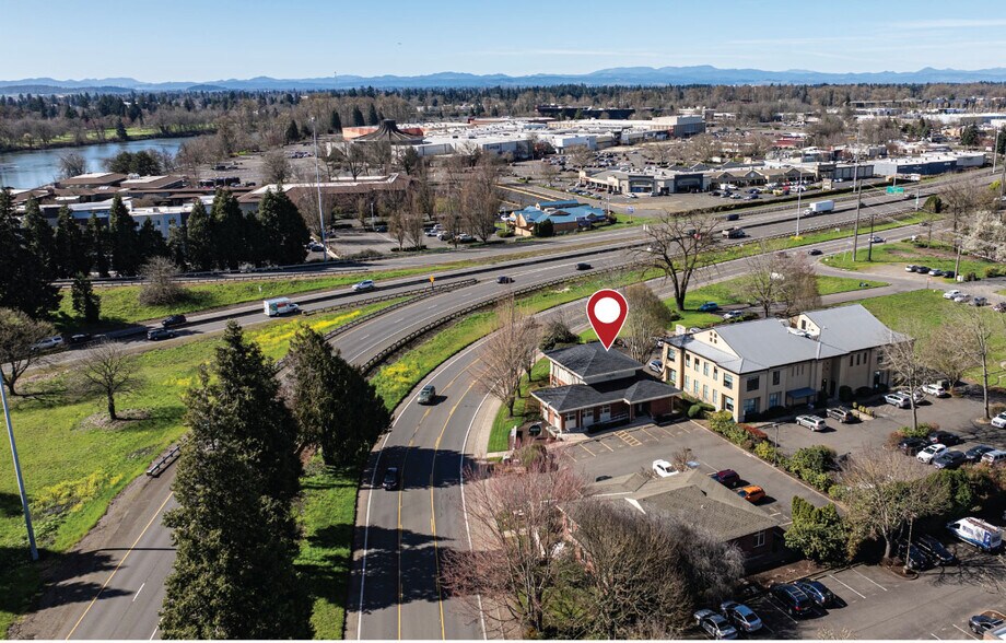 More Photos Of 939 Willagillespie Rd, Eugene Medical For Lease