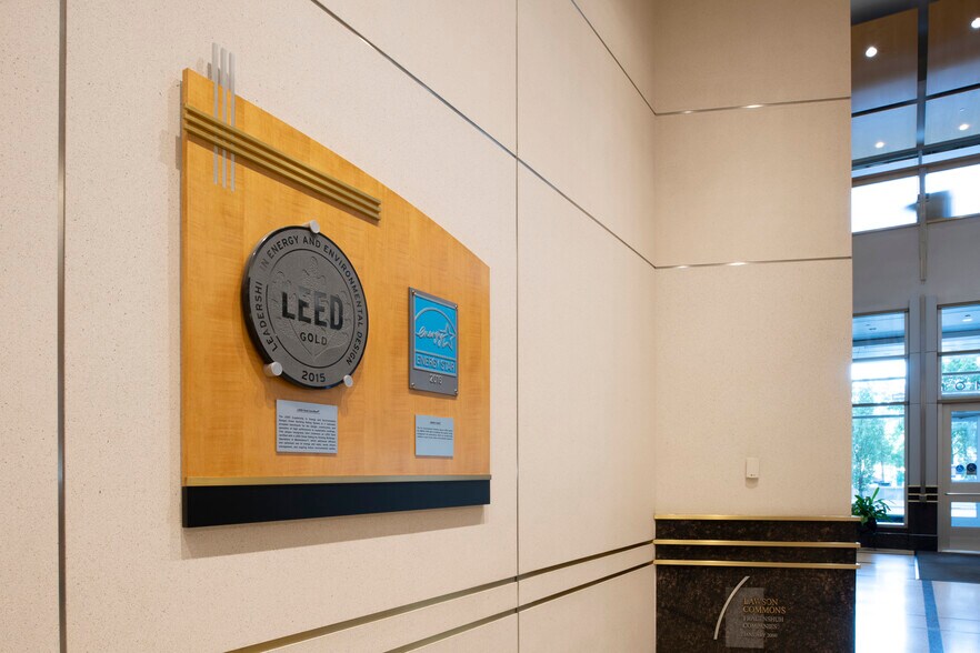 More Photos Of 380-388 Saint Peter St, Saint Paul Office For Lease