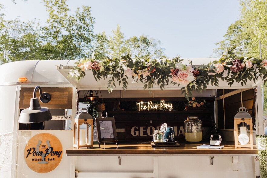 More Photos Of 3263 Tanners Mill Rd, Gainesville Lodge Meeting Hall For Sale