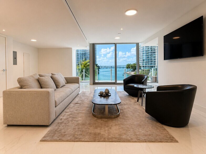 More Photos Of 300 Biscayne Boulevard Way, Miami Apartments For Lease