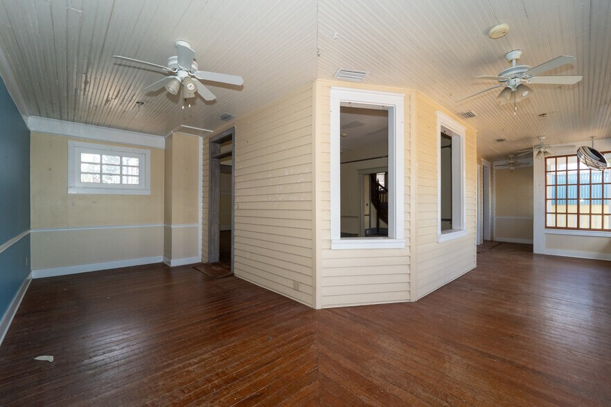 More Photos Of 60 San Marco Ave, Saint Augustine Restaurant For Lease