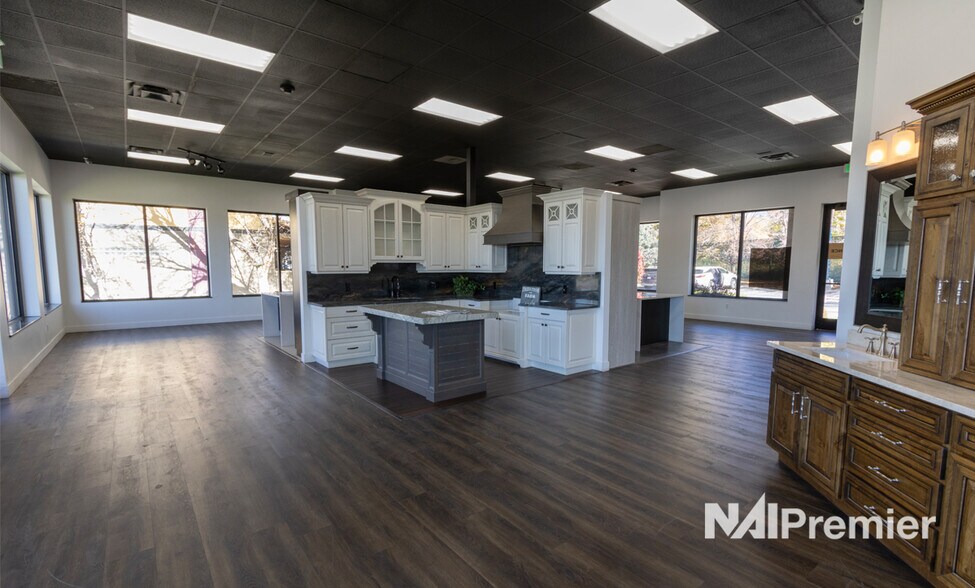 More Photos Of 10763 S State St, Sandy Freestanding For Lease