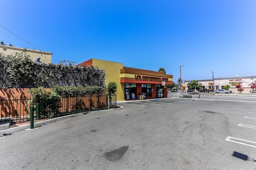 More Photos Of 110 E Anaheim St, Long Beach Convenience Store For Sale