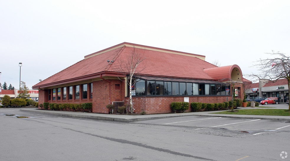 More Photos Of 10011-10115 Evergreen Way, Everett General Retail For Lease