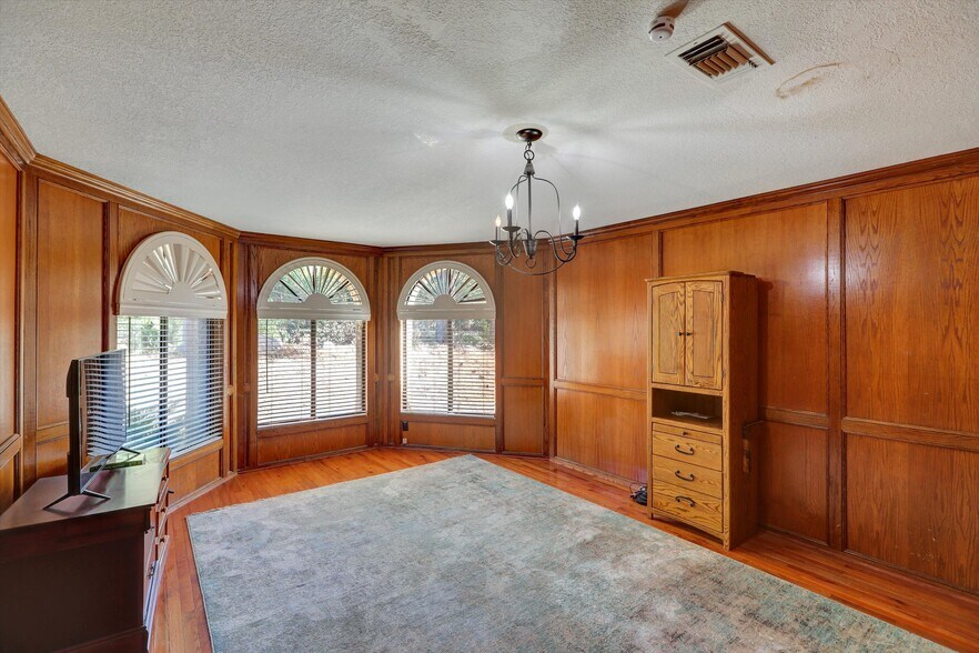 More Photos Of 784 Pomello Dr, Claremont Assisted Living For Lease