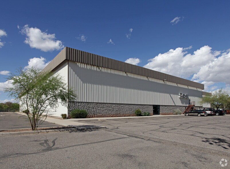 More Photos Of 330 S Toole Ave, Tucson Warehouse For Lease