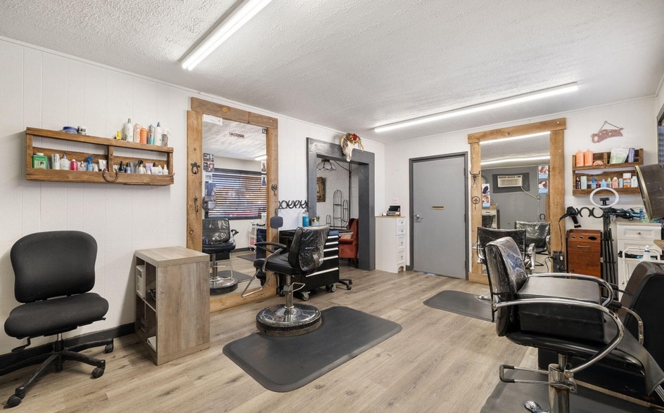 More Photos Of 100 N Winslow Ave, Winslow Freestanding For Sale