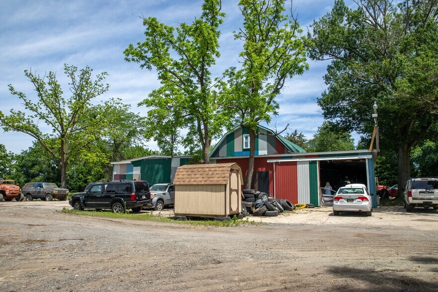 More Photos Of 22572 Bridgeville Hwy, Seaford Auto Dealership For Sale