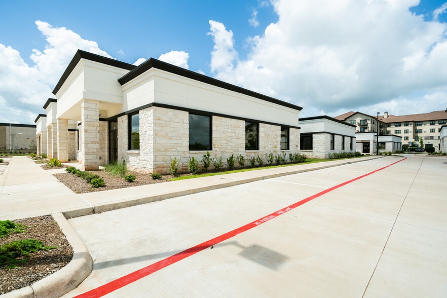 More Photos Of 5501 Cabrera Dr, Sugar Land Unknown For Lease