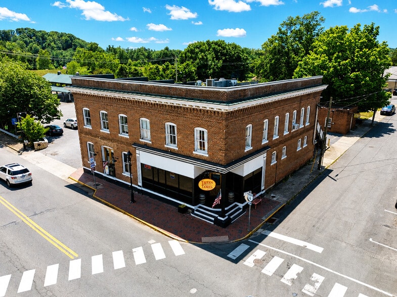 Primary Photo Of 280 Valley St, Scottsville Restaurant For Sale