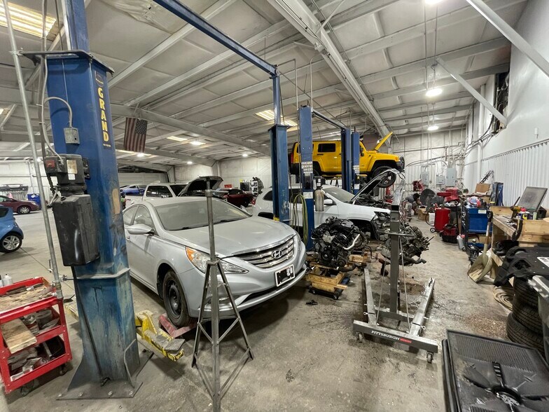 More Photos Of 200 Maxham Rd, Austell Storefront For Lease