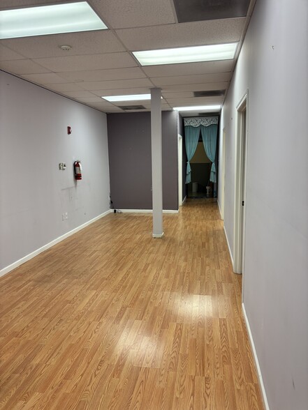 Primary Photo Of 877-967 NE Hogan Rd, Gresham Unknown For Lease