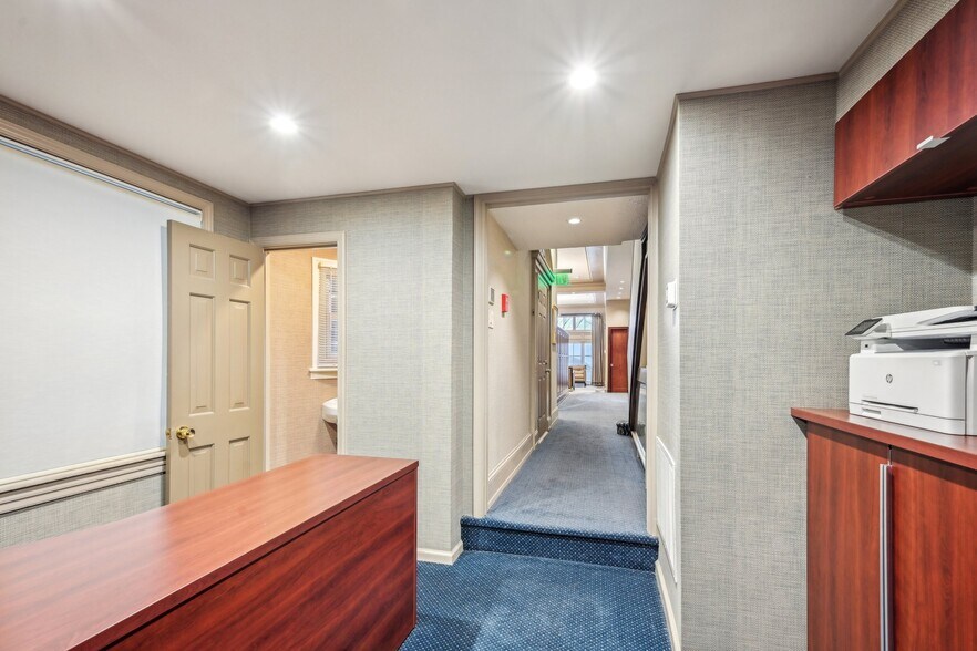 More Photos Of 1710-1712 Locust St, Philadelphia Office Residential For Sale