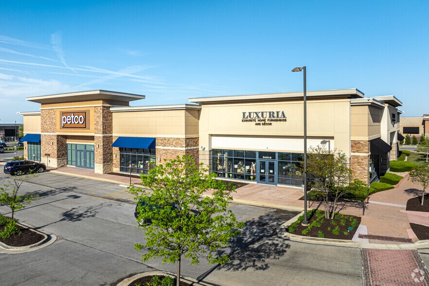 More Photos Of 6401 W 135th St, Overland Park Freestanding For Lease