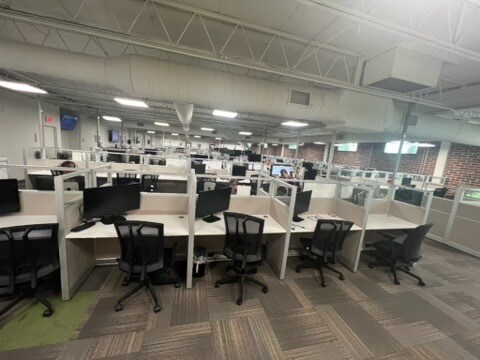 More Photos Of 7490 N 36th St, Pinellas Park Loft Creative Space For Lease