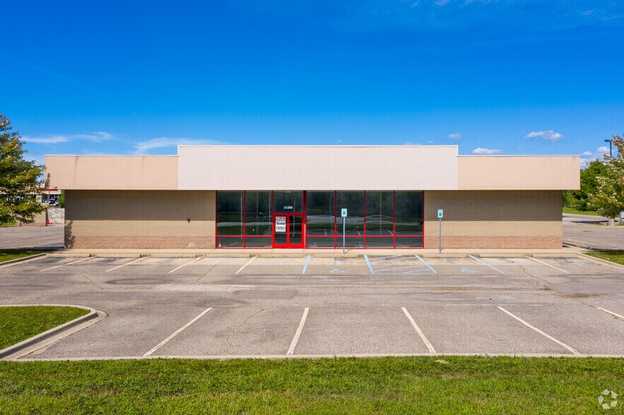 More Photos Of 31200 Michigan Ave, Westland Freestanding For Lease